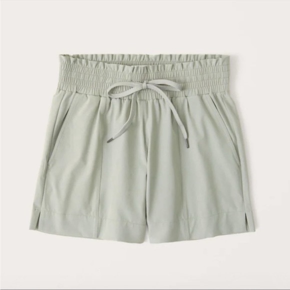 Abercrombie & Fitch Pants - Abercrombie Traveler Shorts Sage Green Size L
